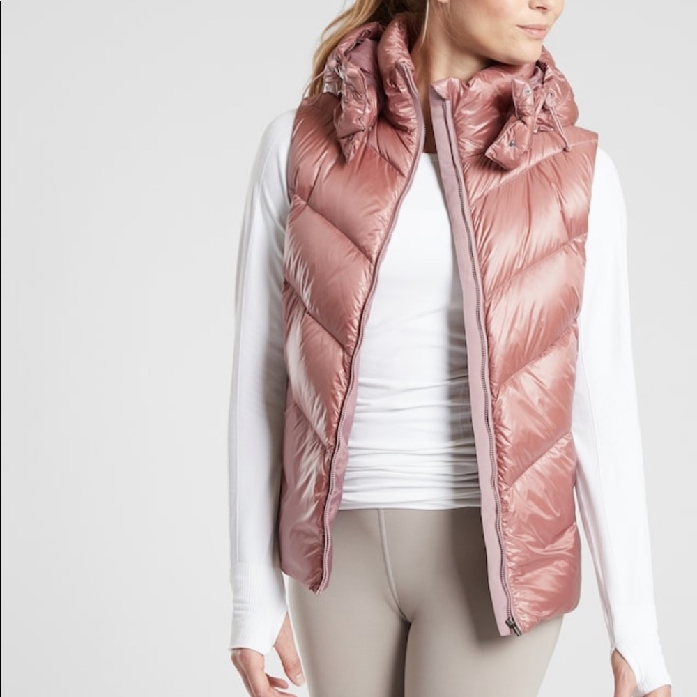 ATHLETA LOFTY DOWN VEST